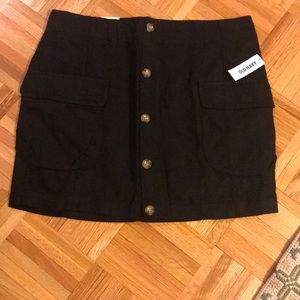 NWT Size 6 Black Old Navy skirt
